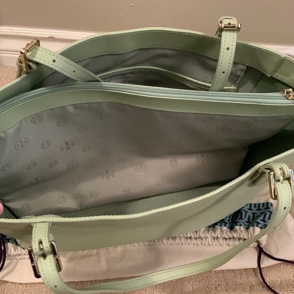 Tory Burch Leather Tote Bag (used: in excellent condition) - Picture 3 of 3